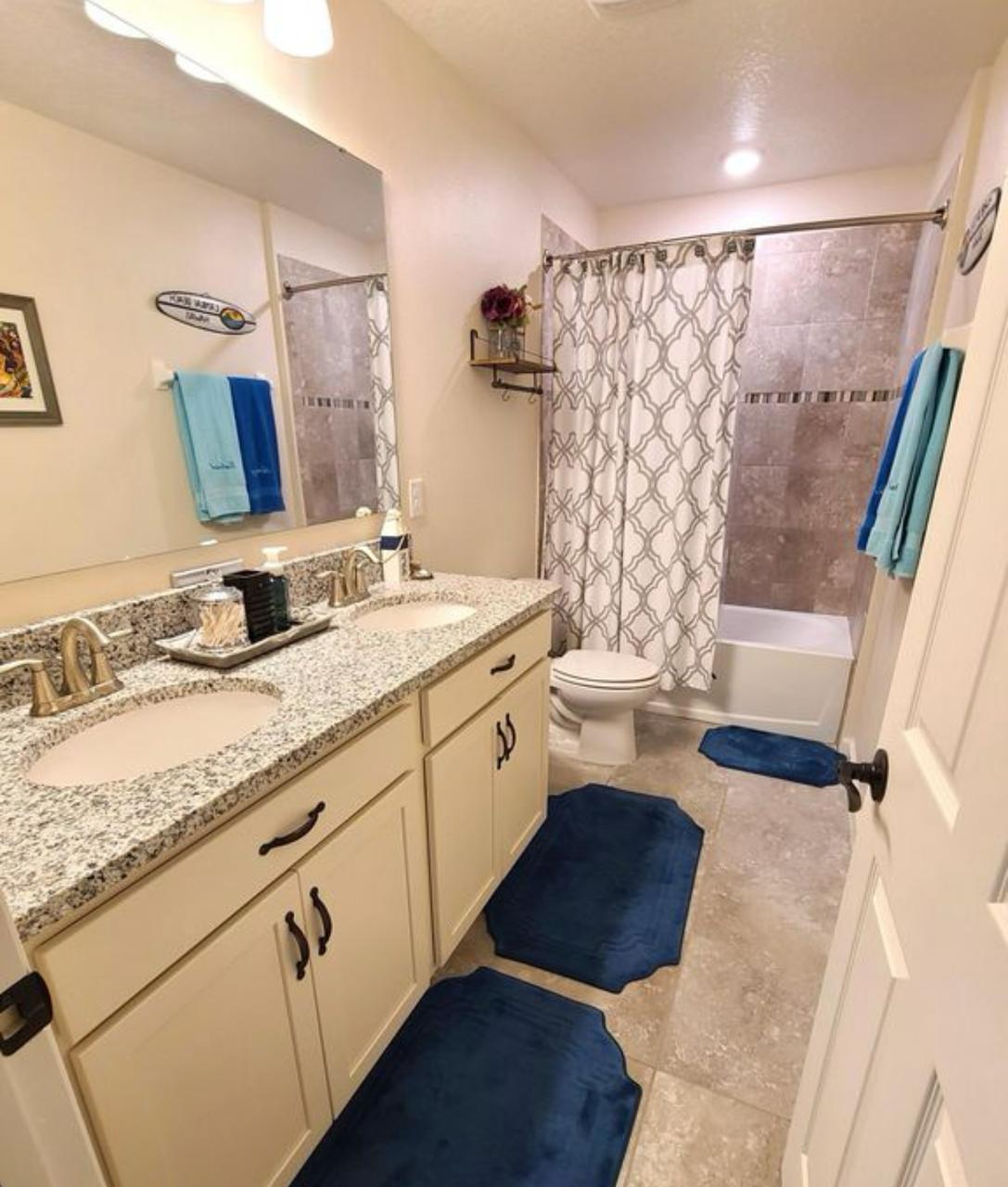 Profile photo 4 of 11