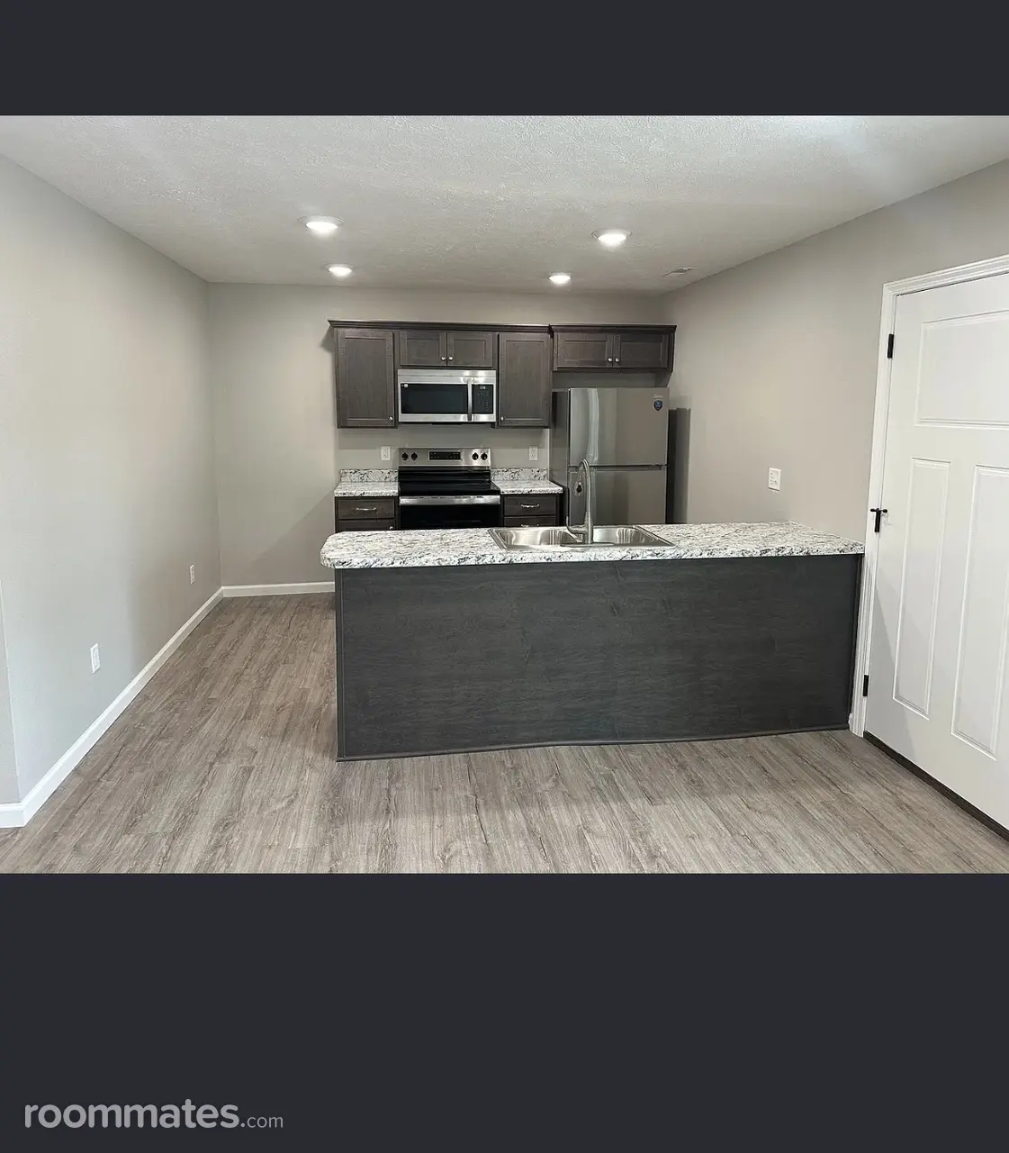 Profile photo 2 of 8