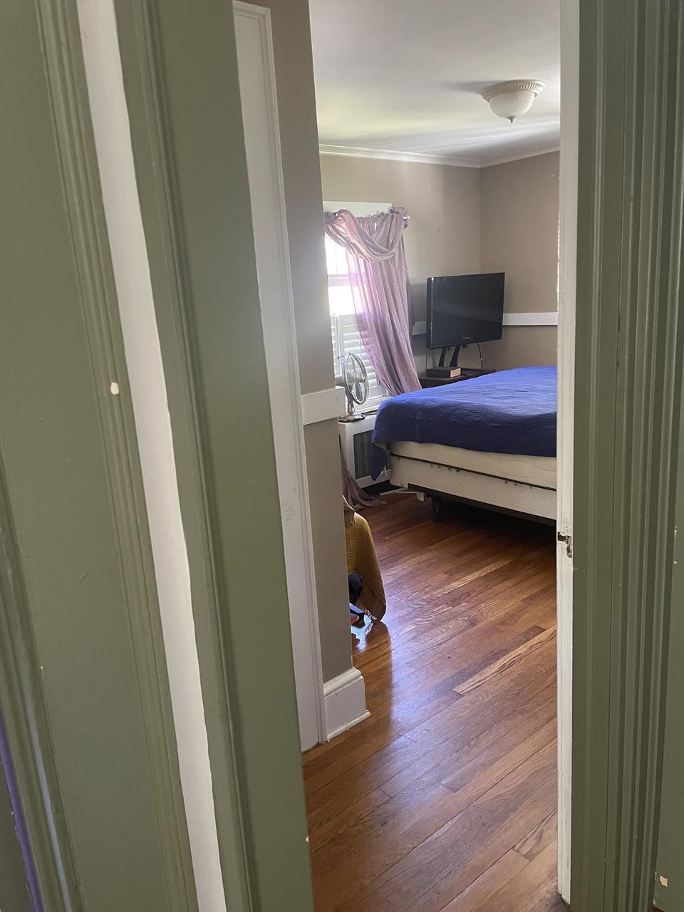 Profile photo 3 of 4