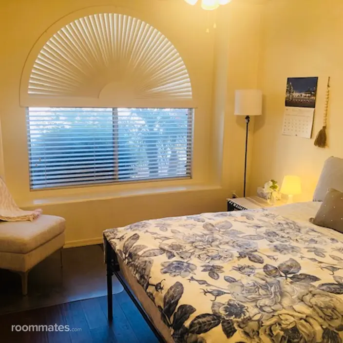Room for rent in Phoenix, AZ $900, house