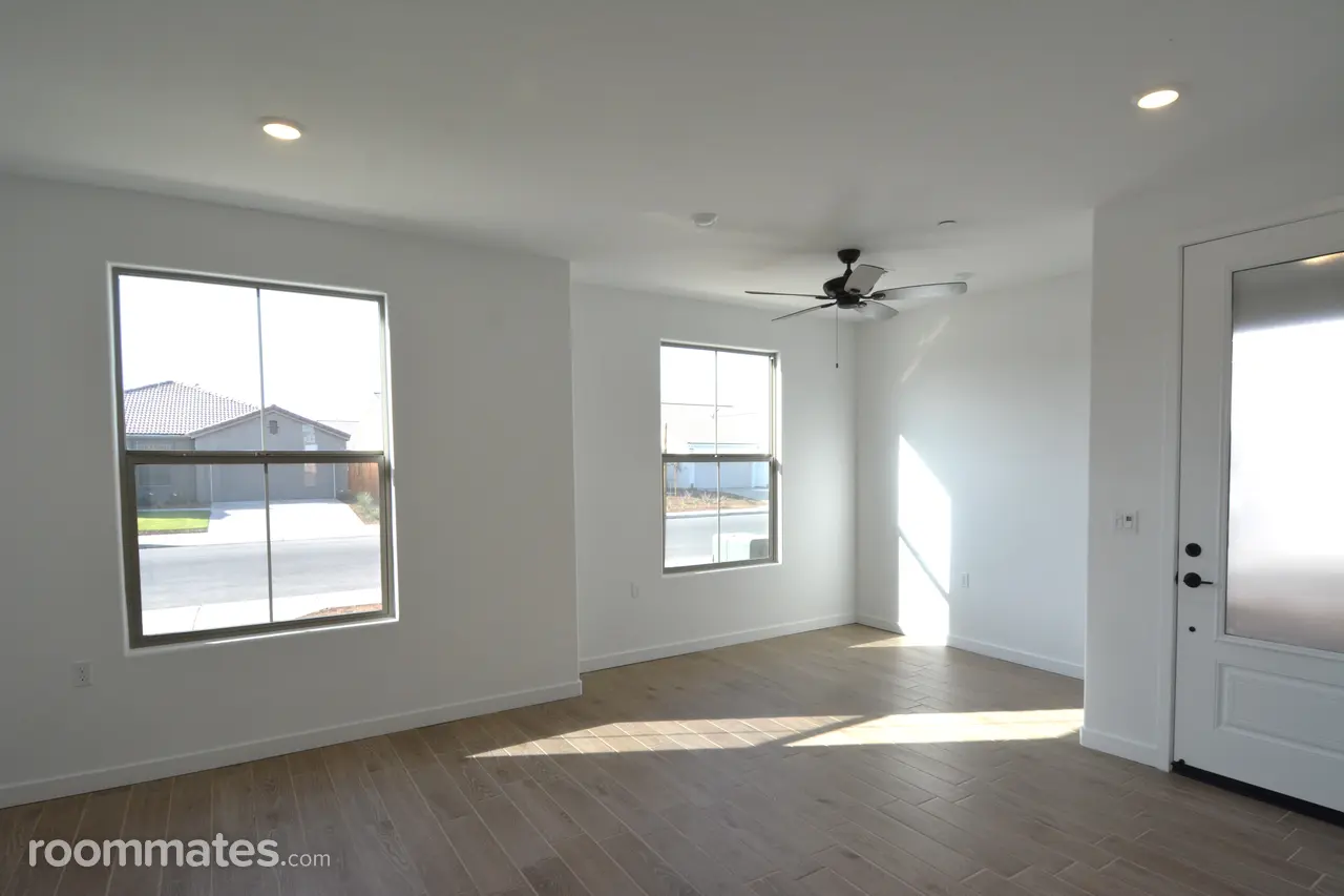 Profile photo 8 of 11