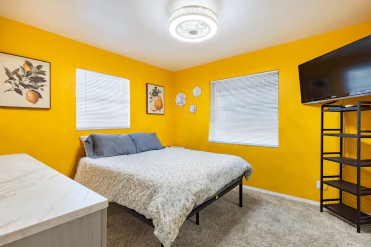 Profile photo 1 of 14