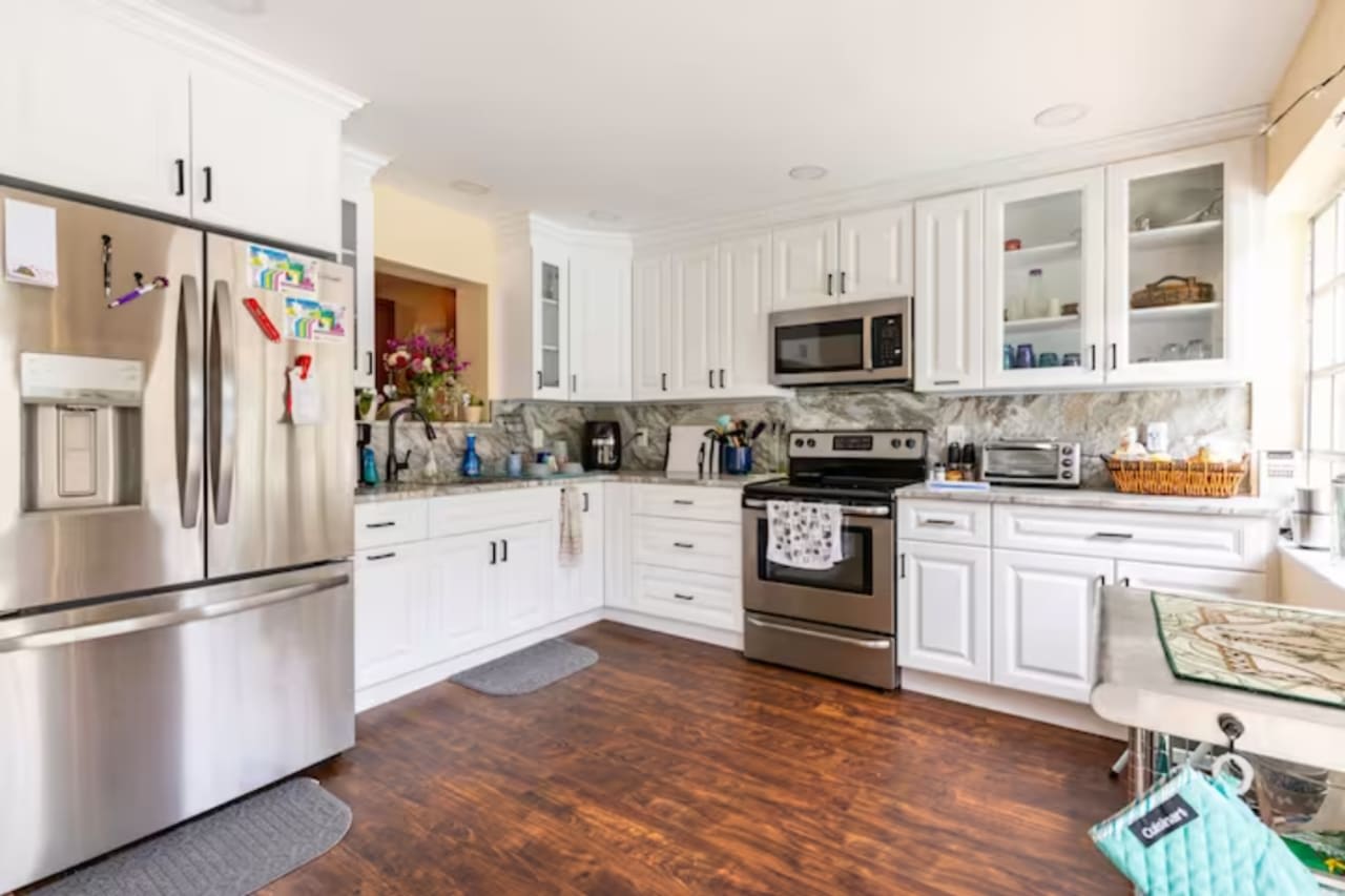 Profile photo 6 of 14