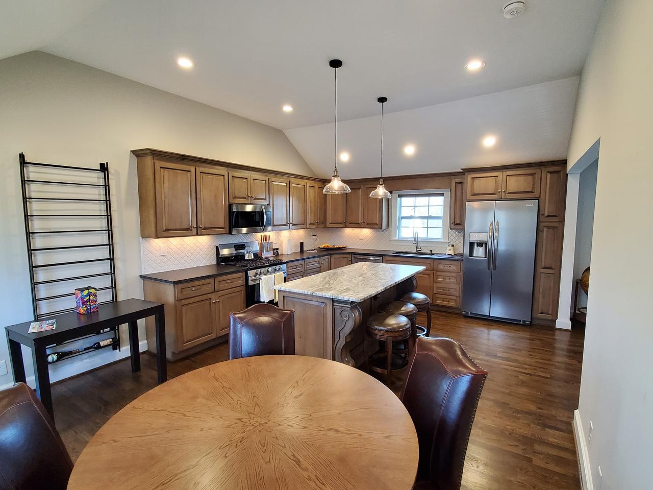 Profile photo 15 of 17