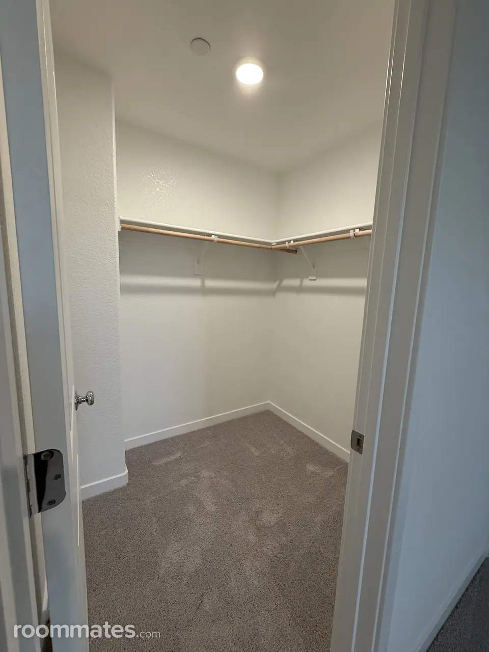 Profile photo 3 of 8