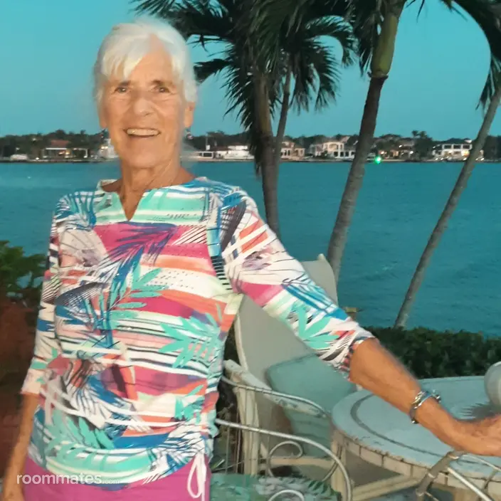 Roommate looking Naples, FL, $900