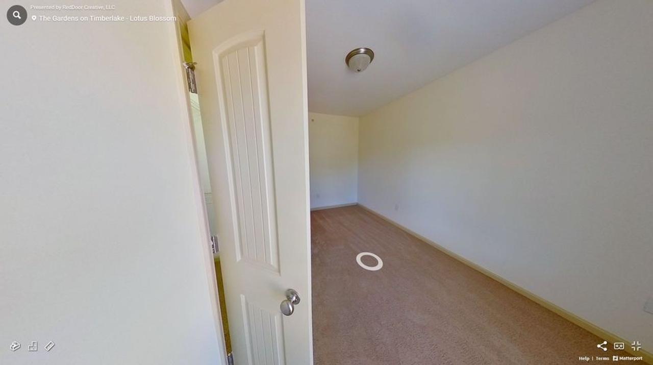 Profile photo 7 of 11