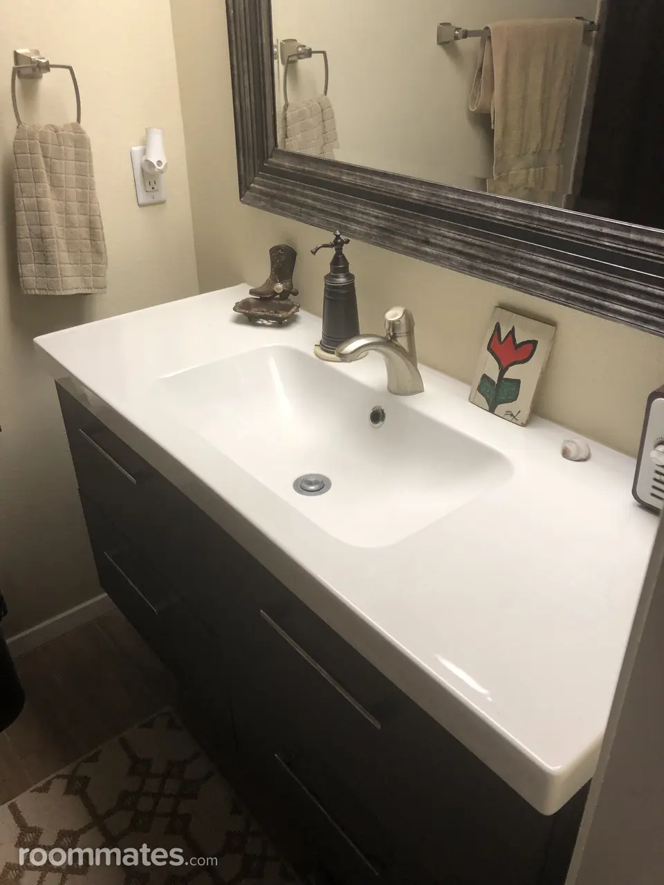 Profile photo 7 of 10