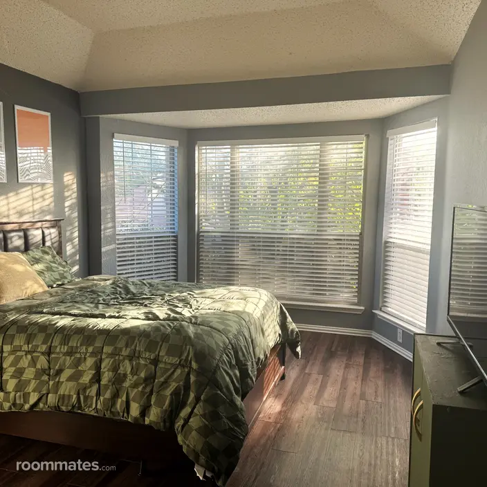 Room for rent in Fort Worth, TX $700, house