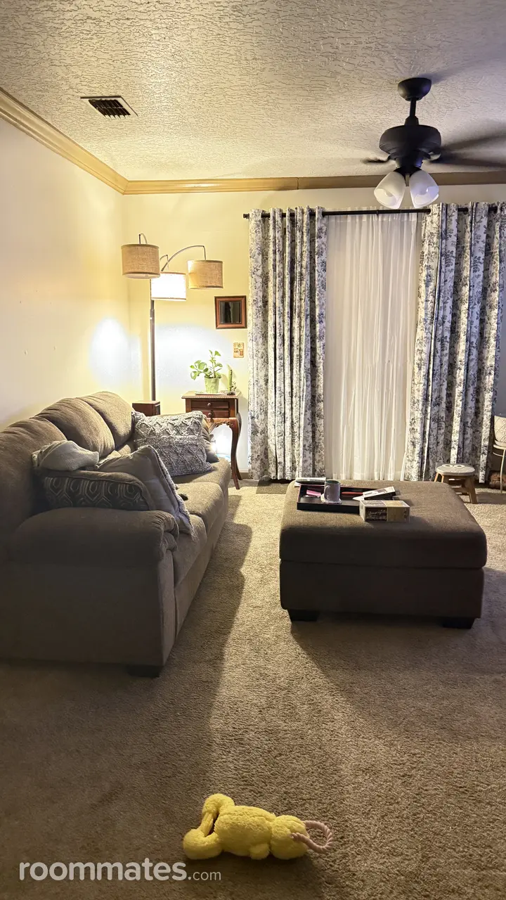 Profile photo 3 of 27