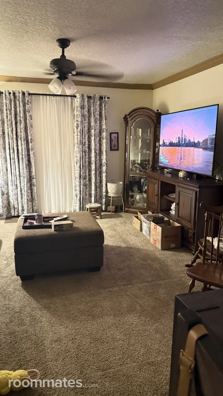 Profile photo 4 of 27