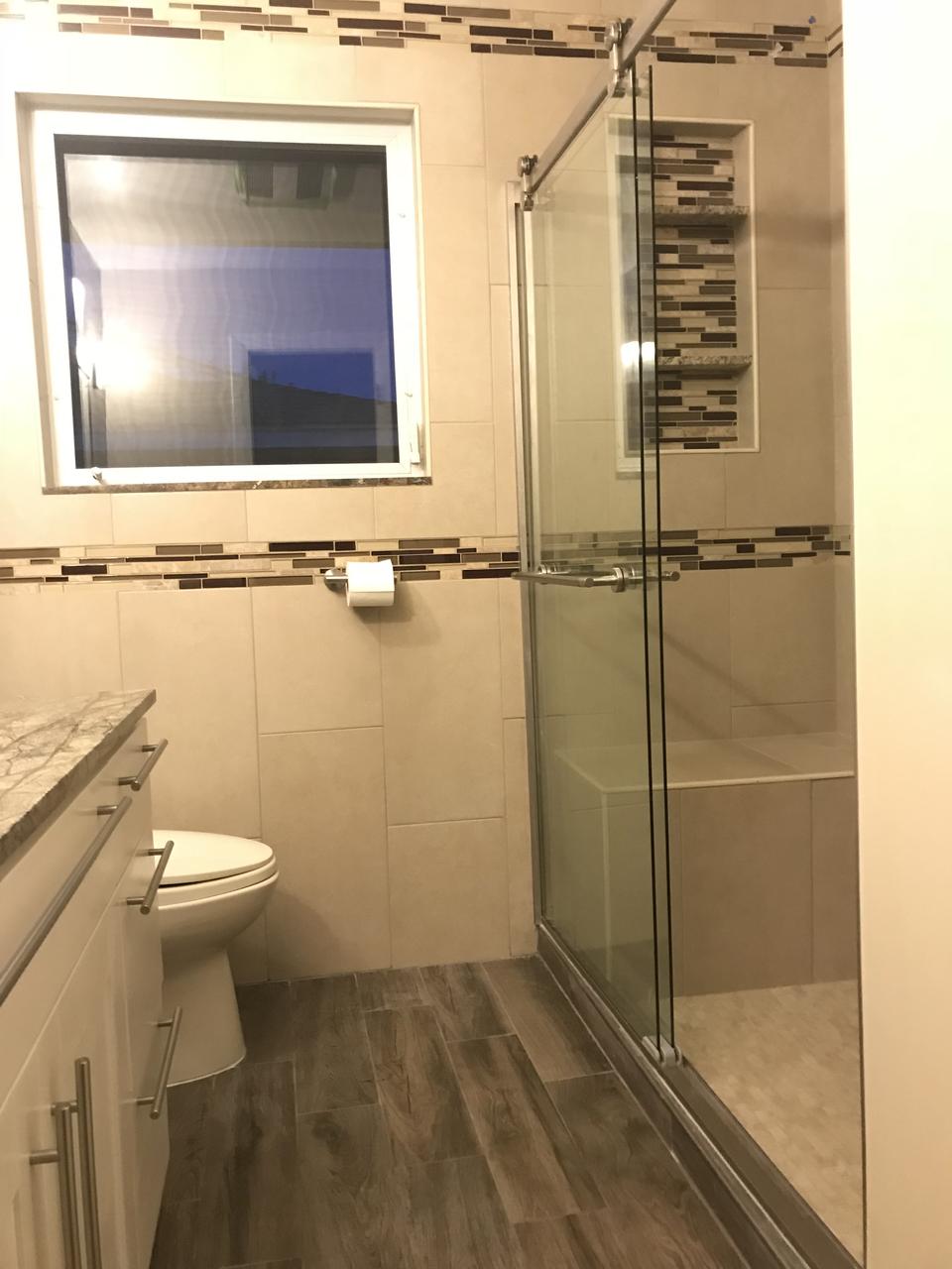 Profile photo 8 of 10