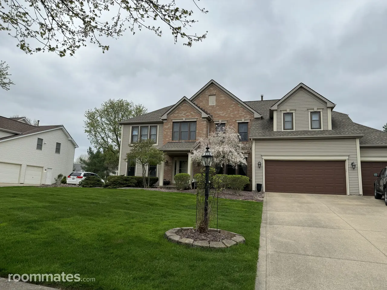 Profile photo 1 of 9