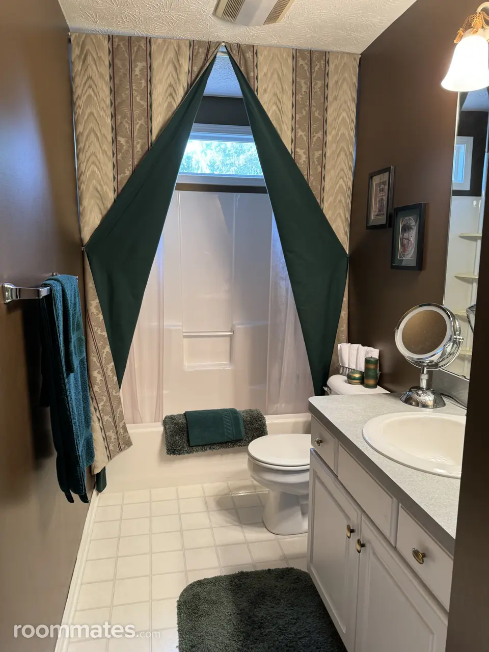 Profile photo 8 of 9