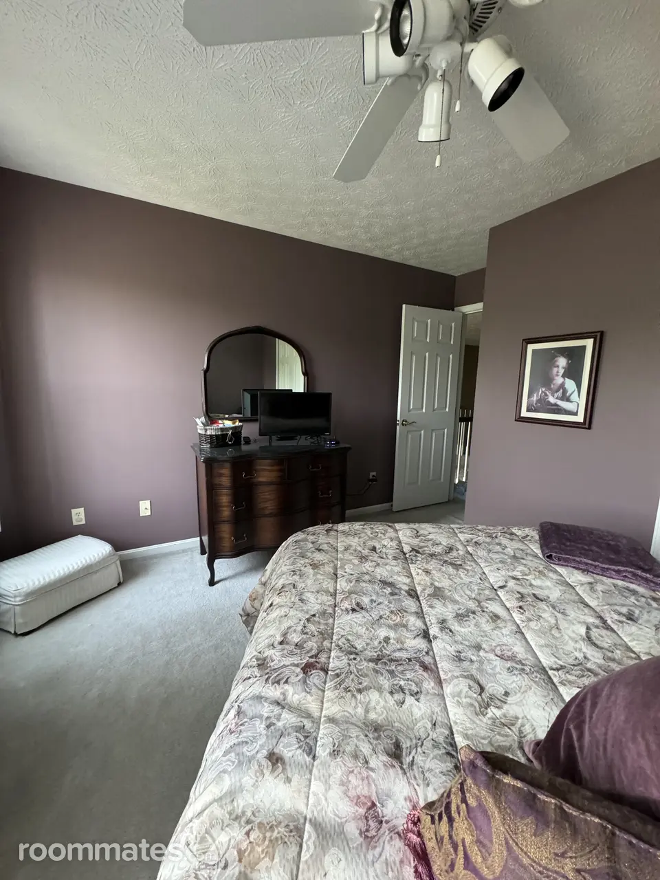 Profile photo 6 of 9