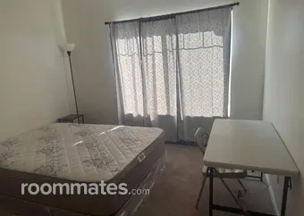 Room for rent in Chandler, AZ $825, house