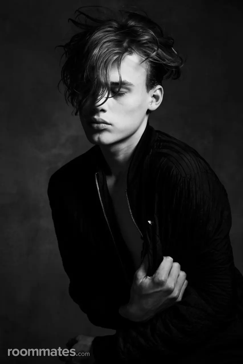 Profile photo 4 of 4