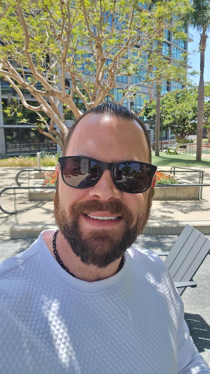 Profile photo 4 of 4