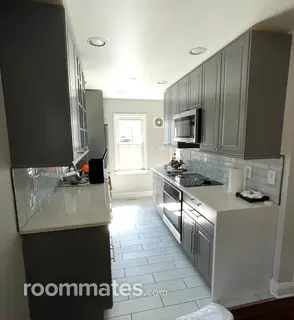 Room for rent in Indianapolis, IN $600, house