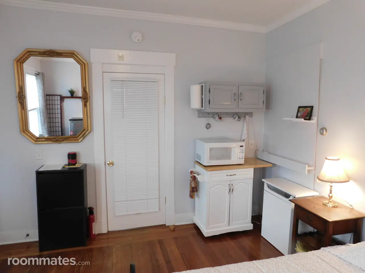 Profile photo 3 of 4