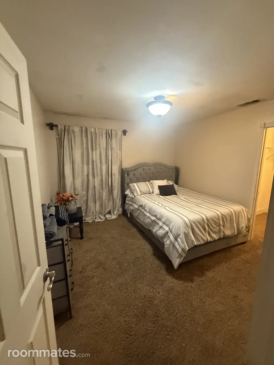 Profile photo 1 of 13