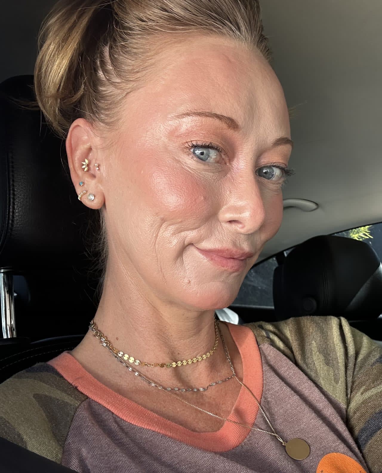 Profile photo 3 of 6