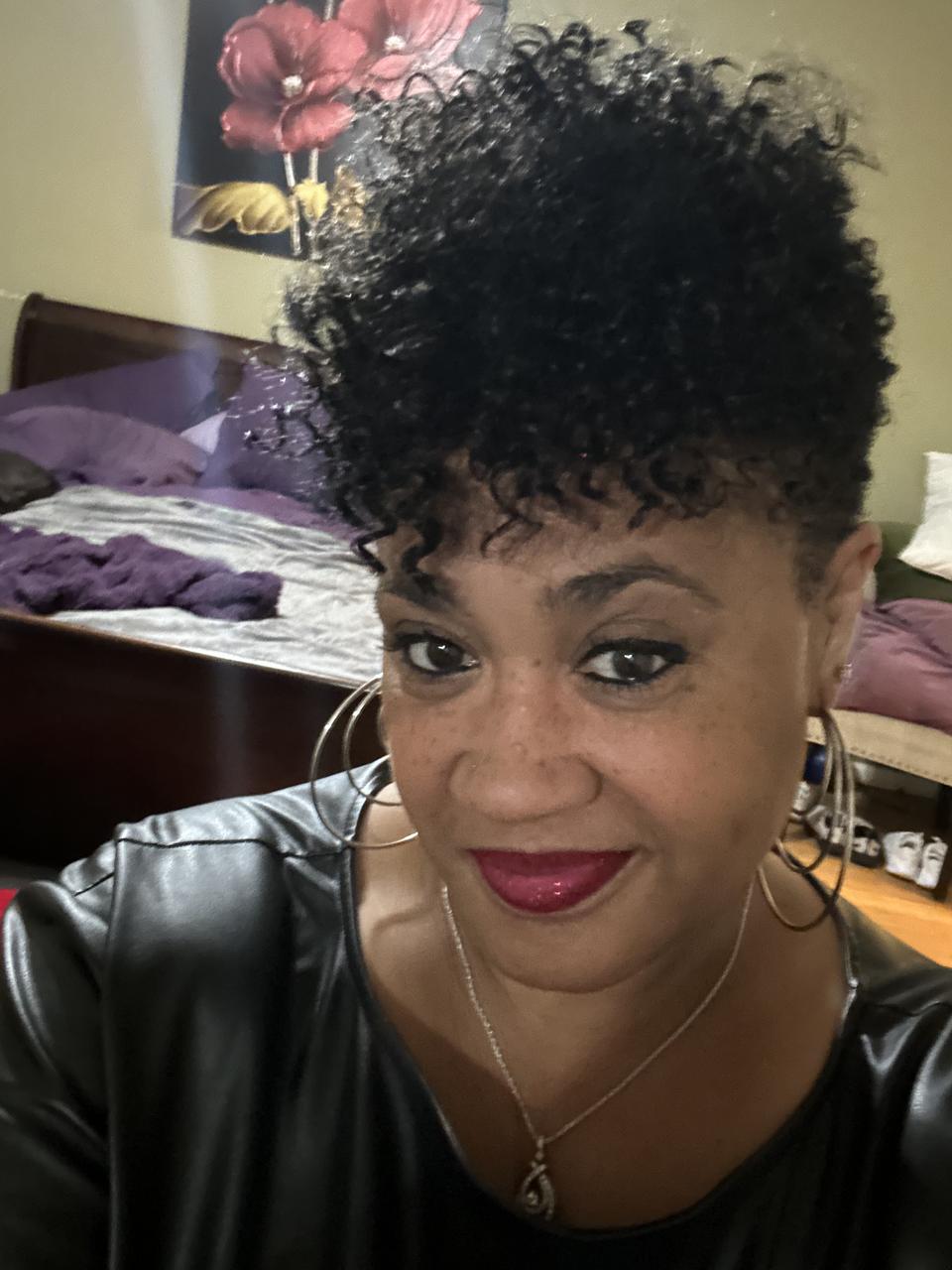 Profile photo 6 of 13