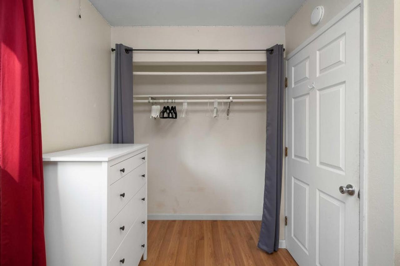 Profile photo 5 of 11