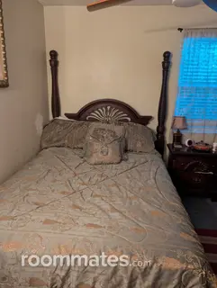 Room for rent in Jacksonville, FL $600, house