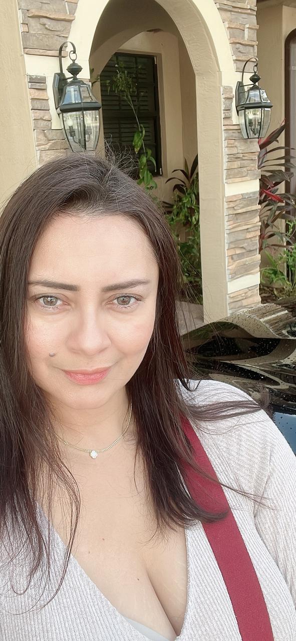 Profile photo 7 of 8