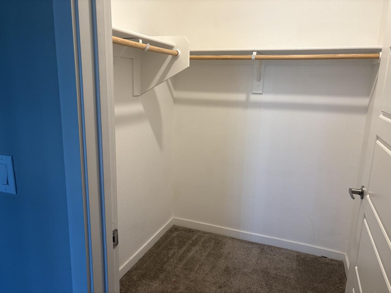 Profile photo 7 of 11