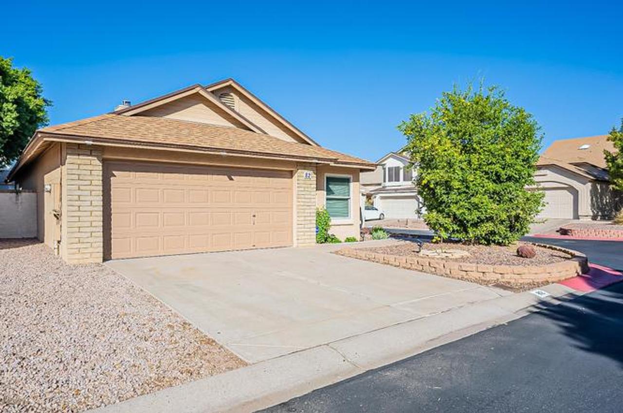 Profile photo 7 of 10