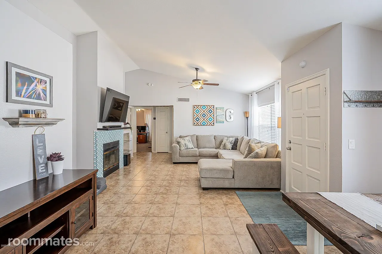 Profile photo 6 of 10