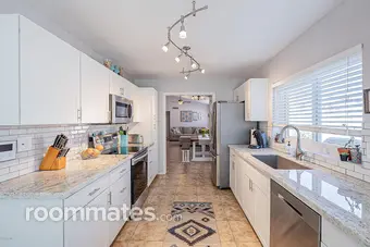 Room for rent in Mesa, AZ $900, townhouse
