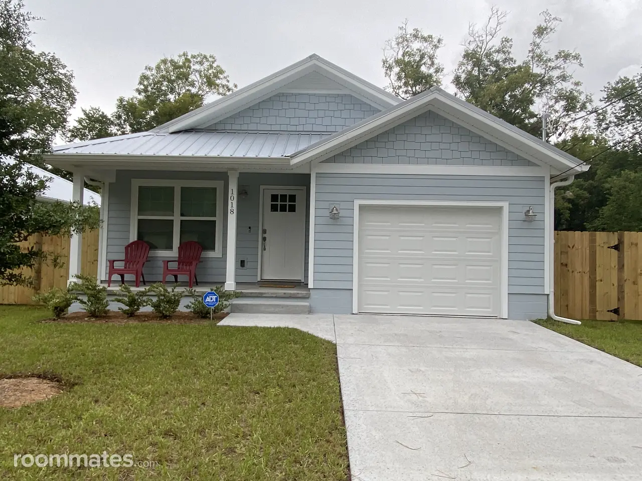 Profile photo 9 of 9