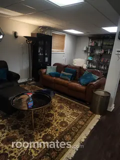 Room for rent in Naperville, IL $1200, house