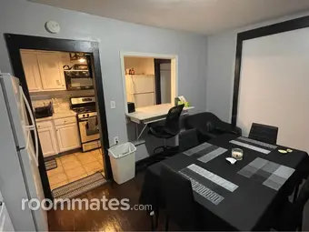 Room for rent in Baltimore, MD $795, townhouse