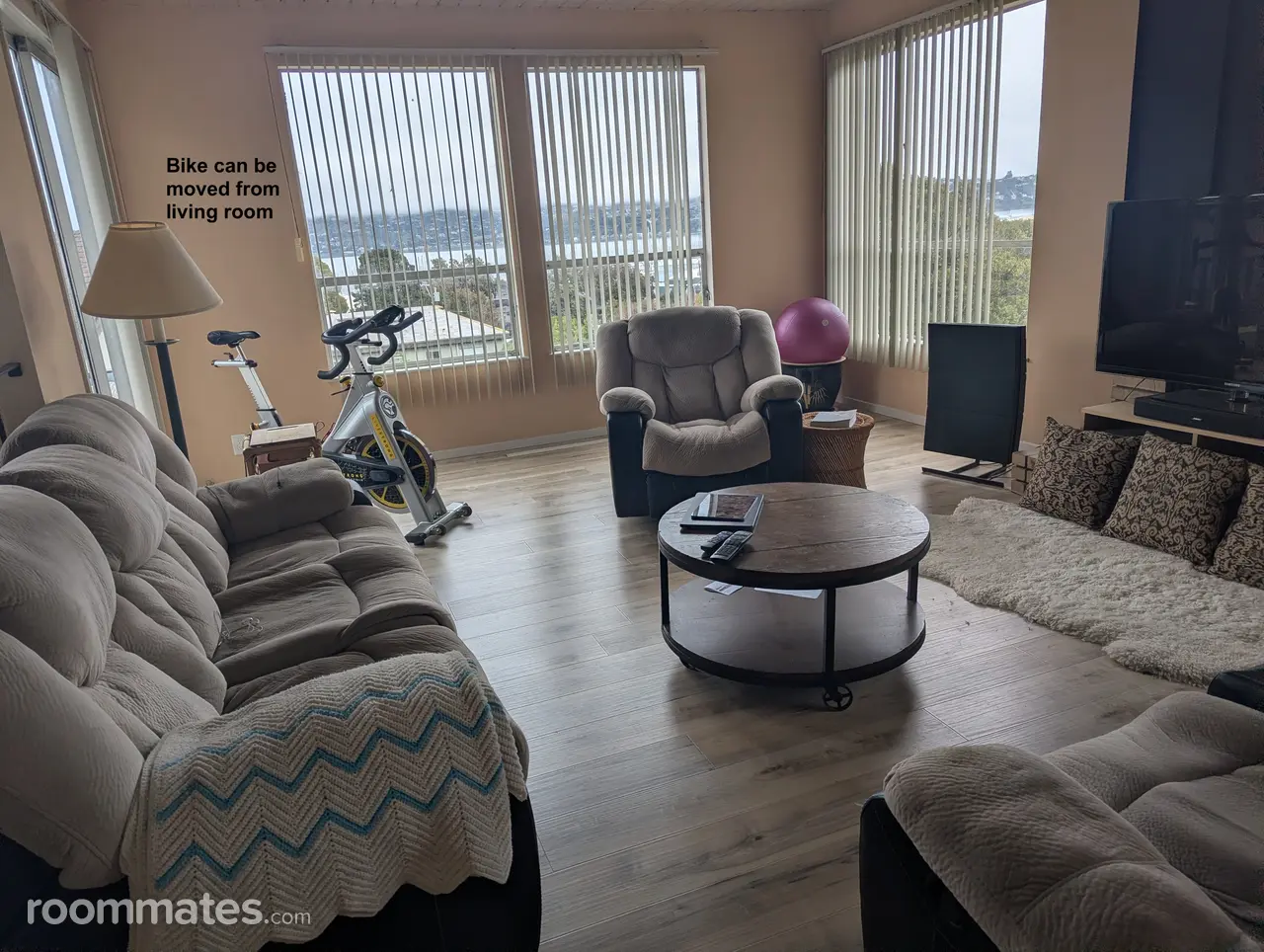 Profile photo 8 of 10