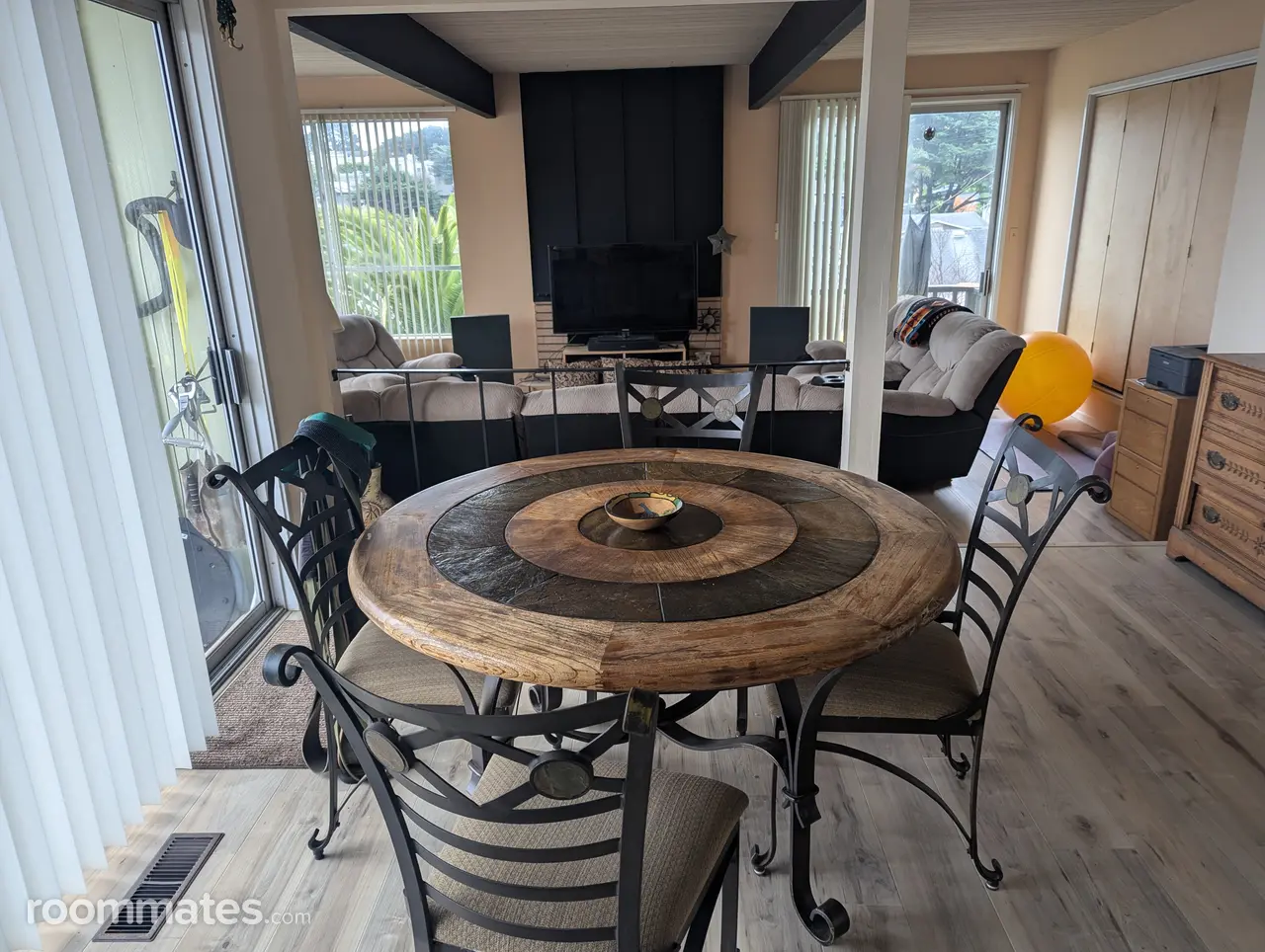 Profile photo 9 of 10