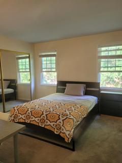 Room for rent in Gaithersburg, Maryland $1800, condo