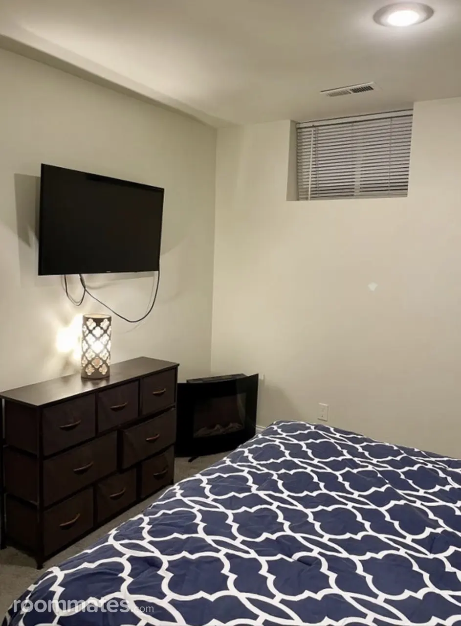 Profile photo 6 of 9