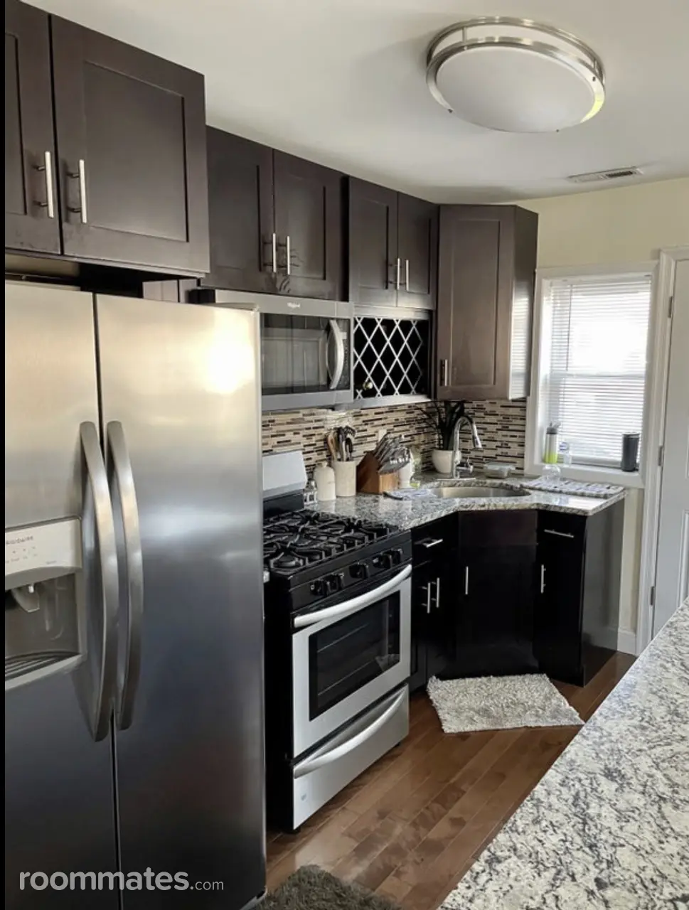 Profile photo 3 of 9