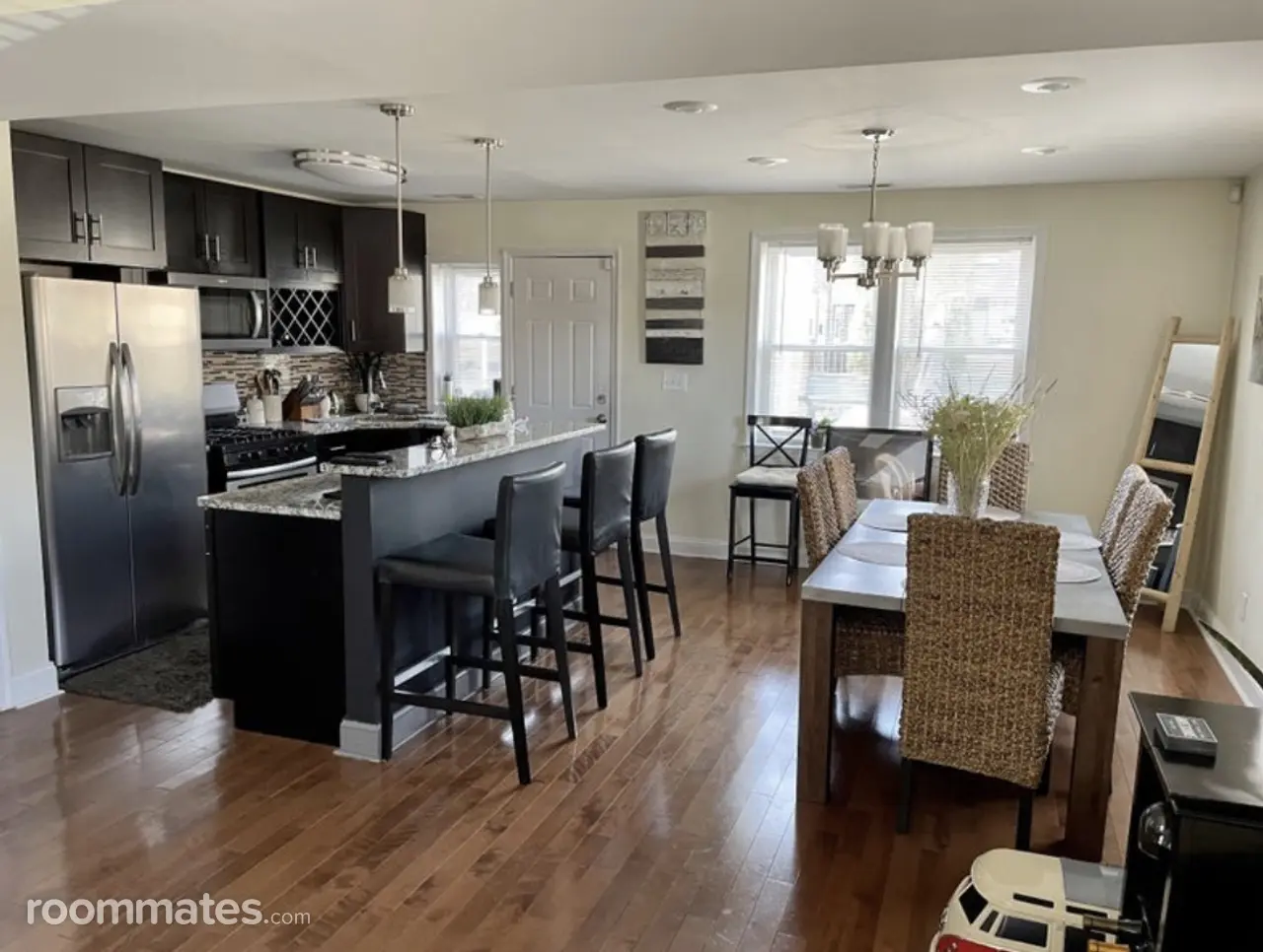 Profile photo 2 of 9