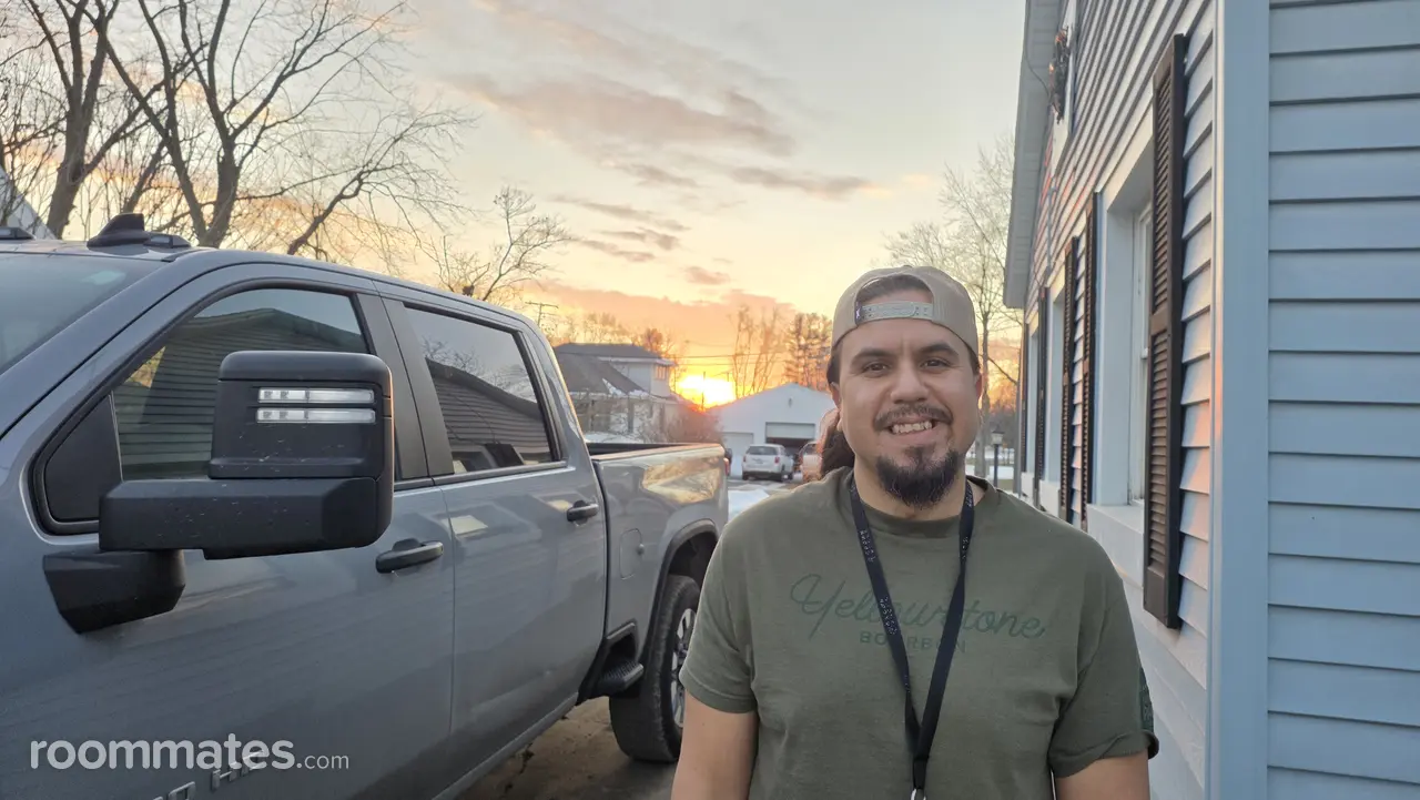 Profile photo 1 of 1