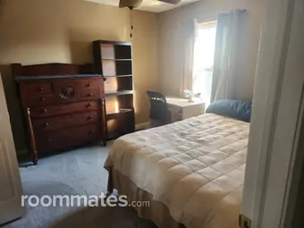 Room for rent in Ann Arbor, MI $900, house