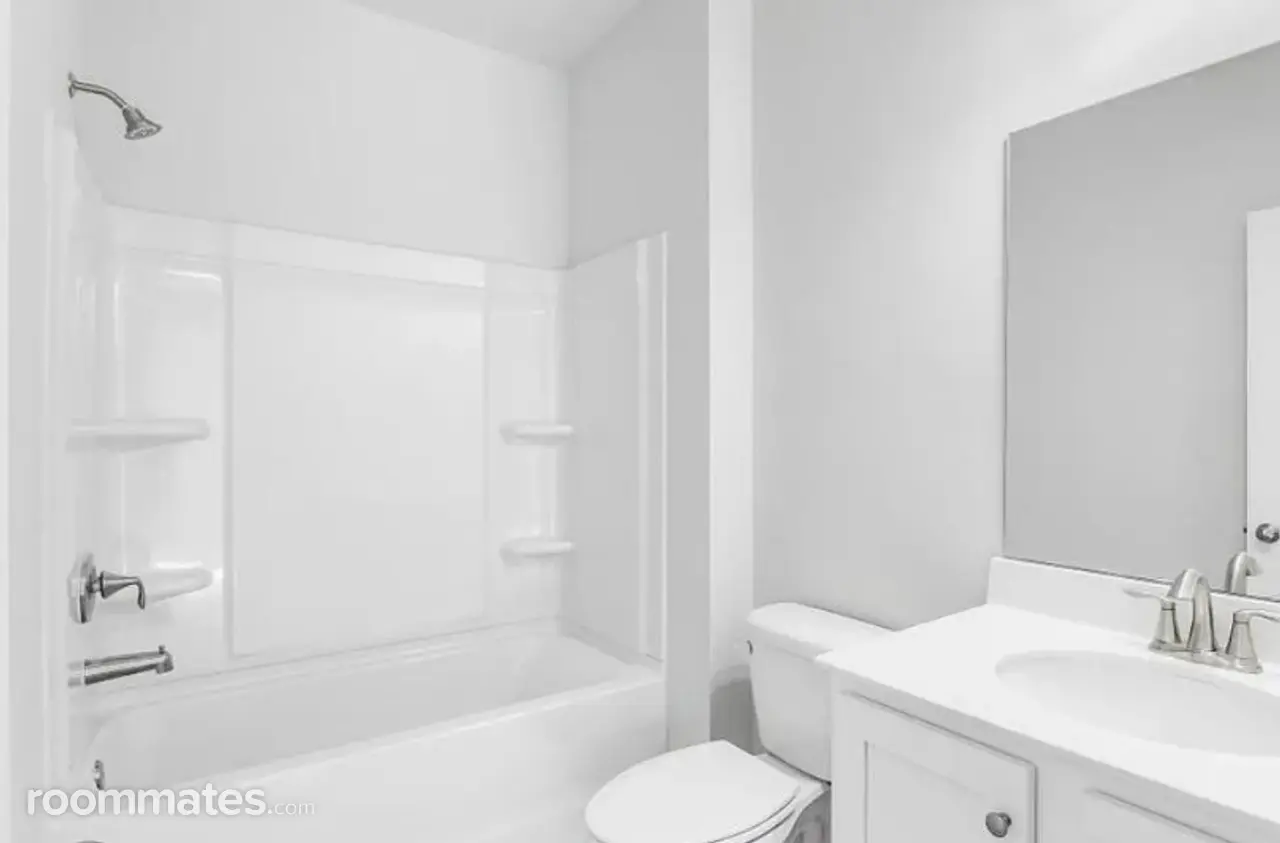 Profile photo 7 of 16