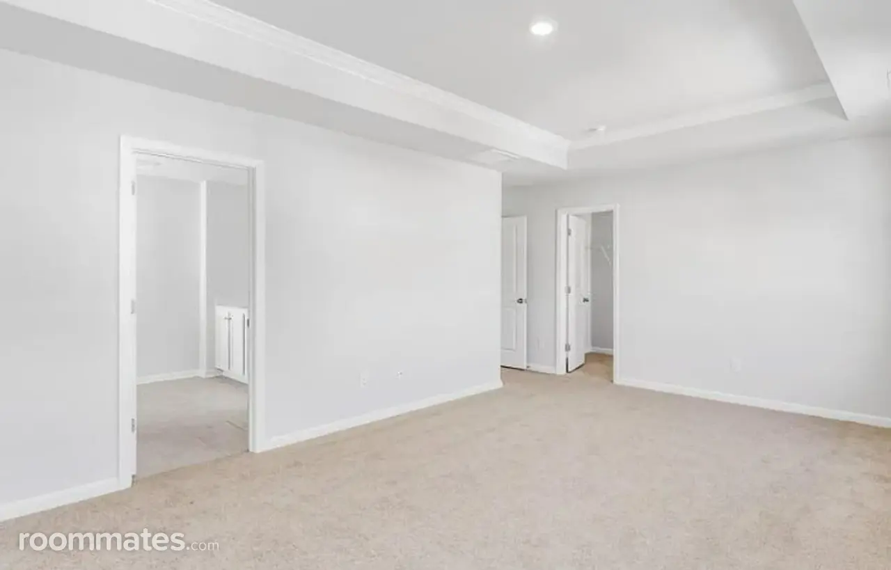 Profile photo 2 of 16