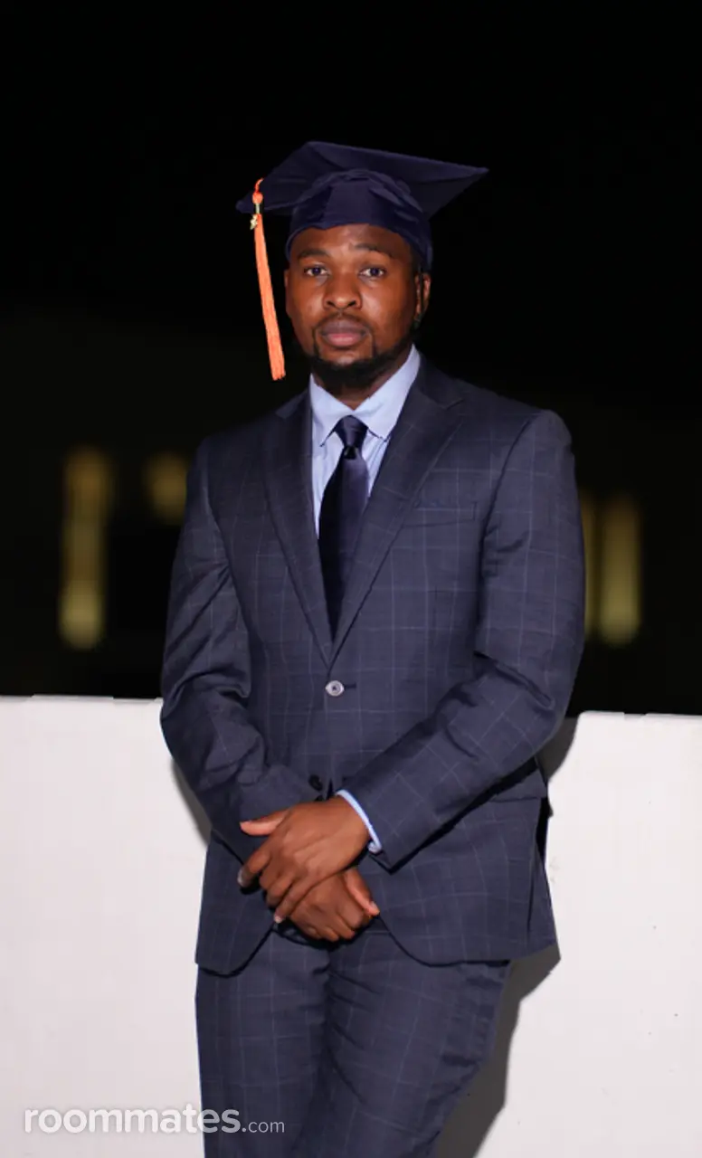 Profile photo 14 of 16