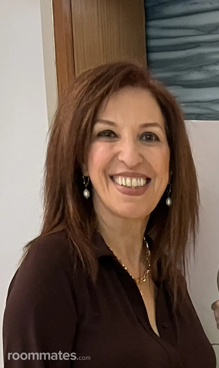 Profile photo 8 of 8