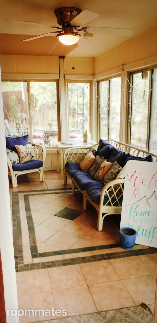 Profile photo 9 of 13